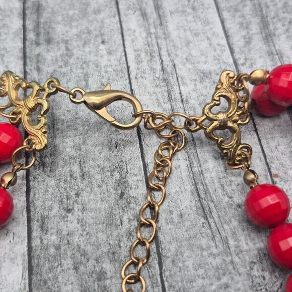 Red Graduated Faceted Bead Collar Multi Strand Necklace & Matching Drop Earrings - Picture 5 of 10